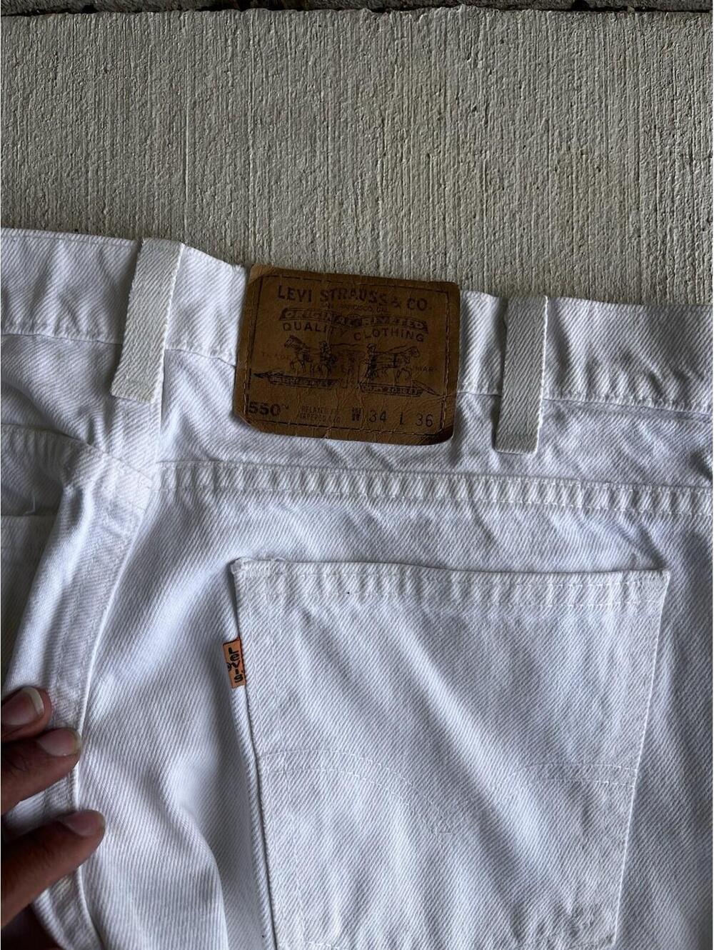 Vintage Levis 550 White Denim Jeans Made in USA Relaxed Taper Size 34x36 90s - Picture 6 of 7